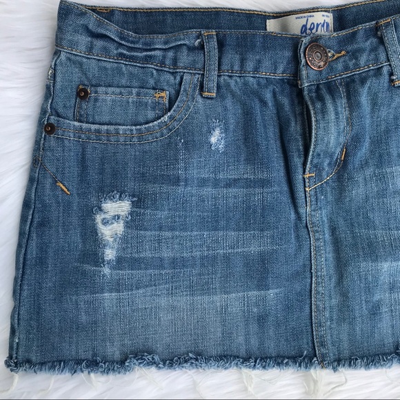 EUC Cotton On Denim Skirt - Picture 3 of 7